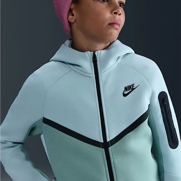 Nike Tech Fleece Tracksuit - Picture 4 of 4